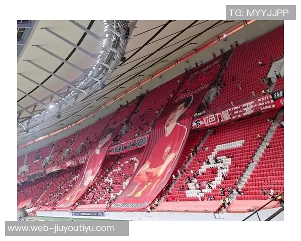 亚冠海港主场仅吸引10197观众球迷热情为何如此低迷