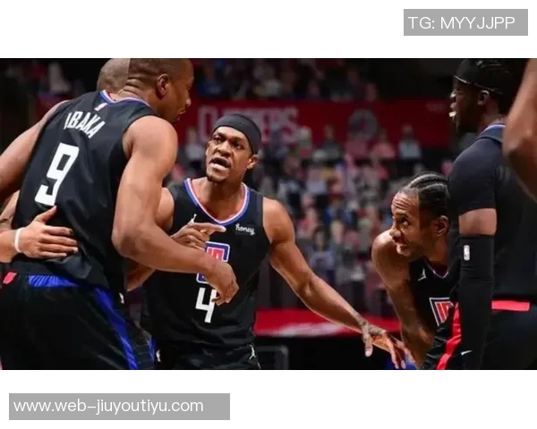 萨迪克贝全场表现惊艳15投7中斩获24分10篮板4助攻助力球队夺冠