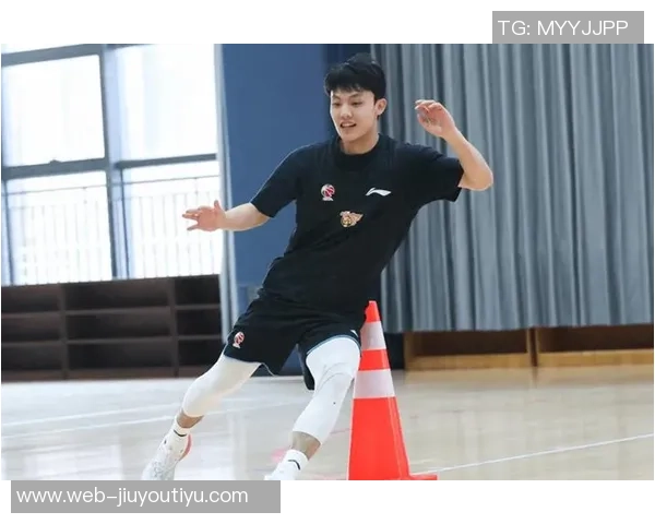 四川男篮今日顺利完成体测每天安排四个队伍从早到晚进行训练